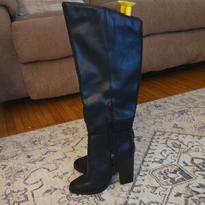 Black Knee-High Women's Boots